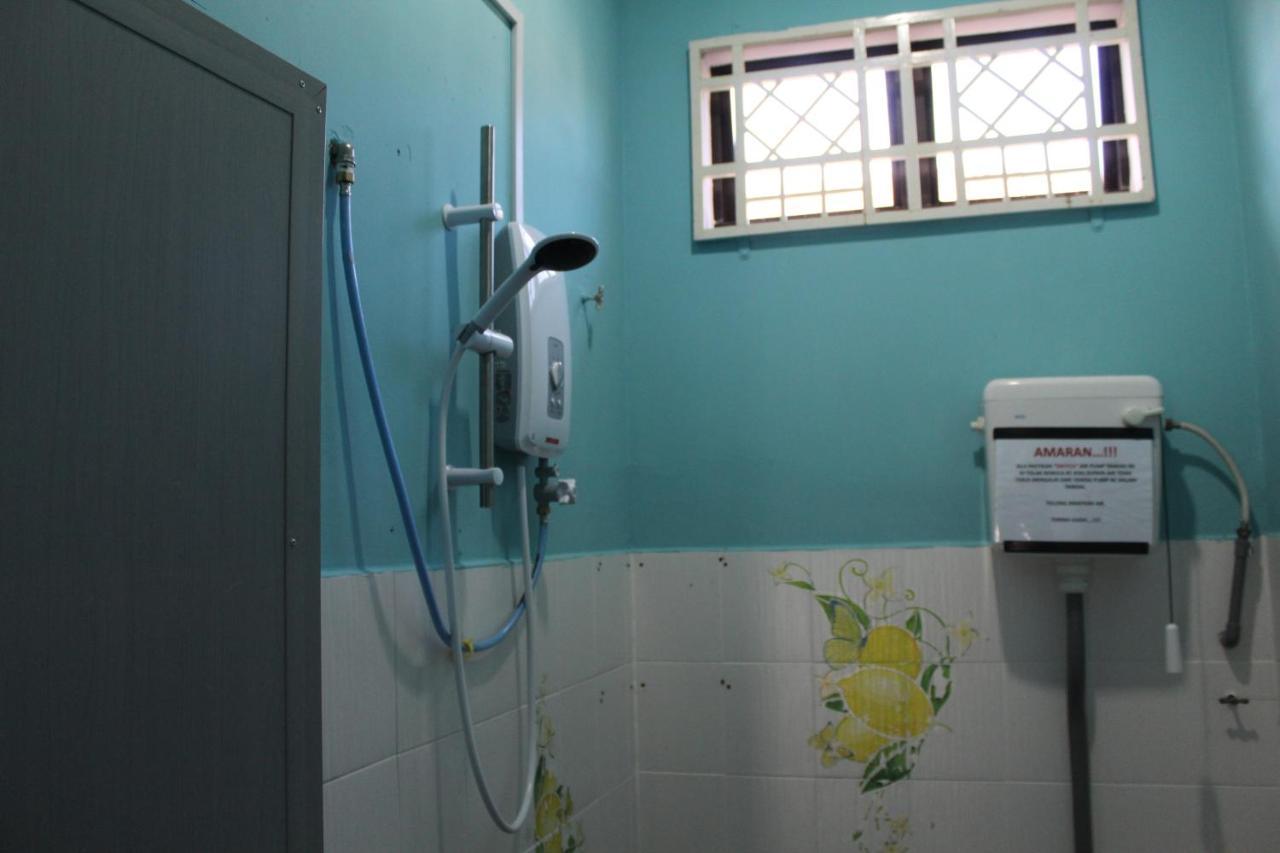 Mumnkidzzz Homestay At Kerteh Kampong Pengkalan Pangan Exterior photo