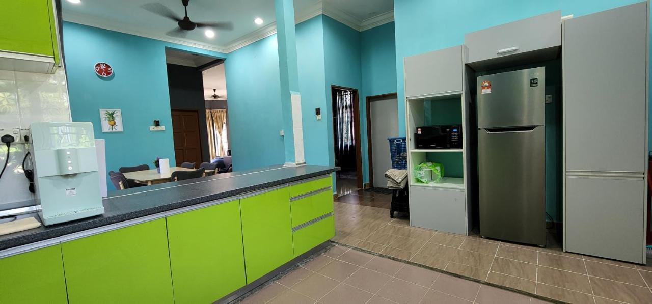 Mumnkidzzz Homestay At Kerteh Kampong Pengkalan Pangan Exterior photo